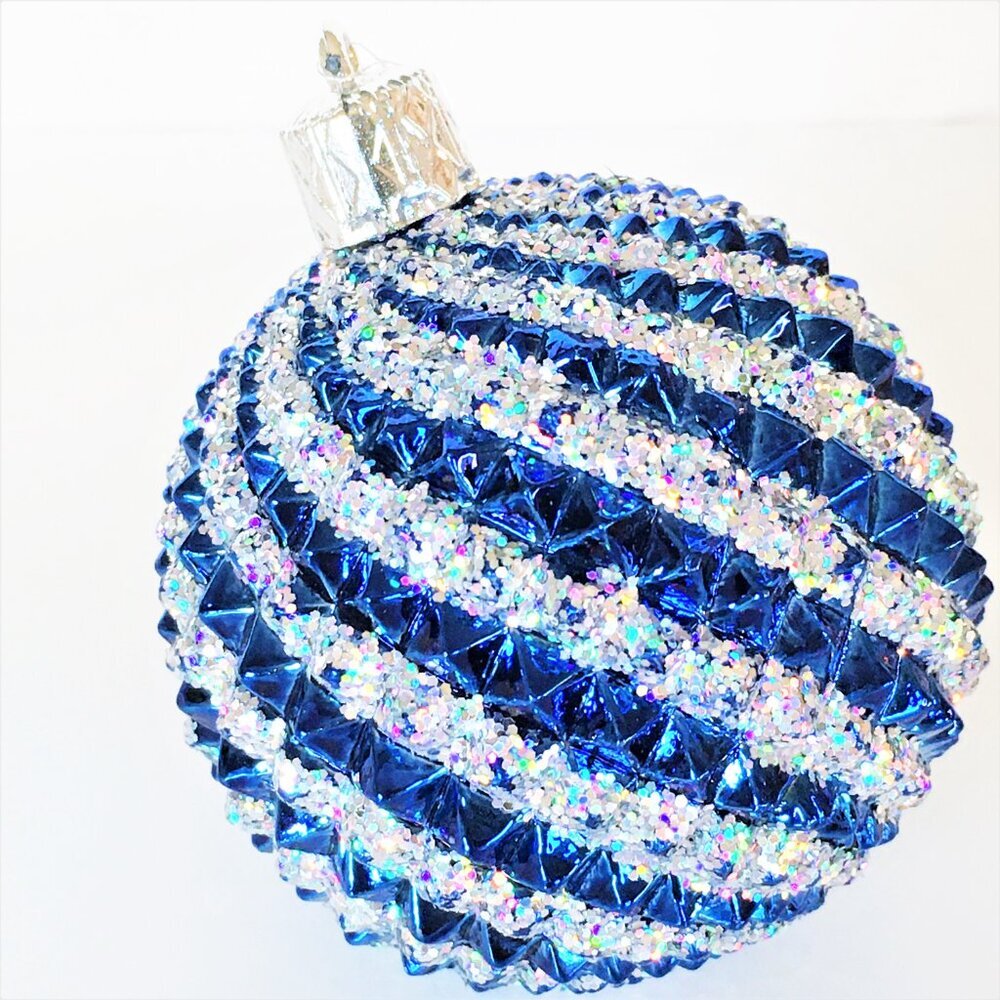 4) HOLIDAY ORNAMENTS - RARE VINTAGE! - Picture 9 of 15